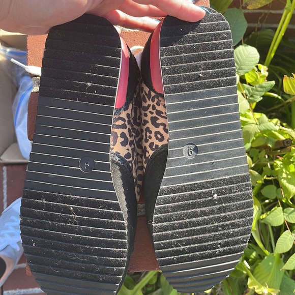 Leopard sneakers - Picture 2 of 3